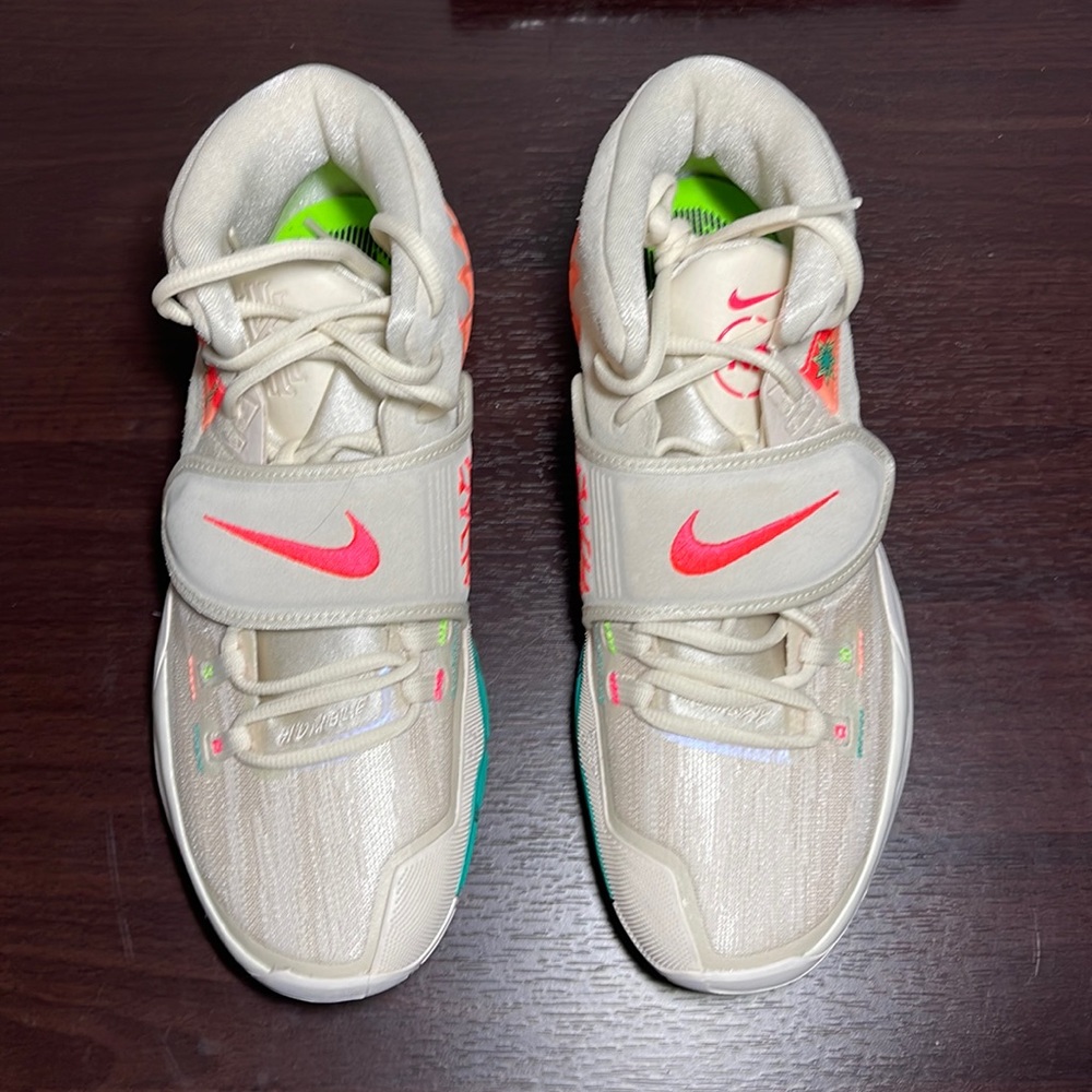 Tan Kyrie N7